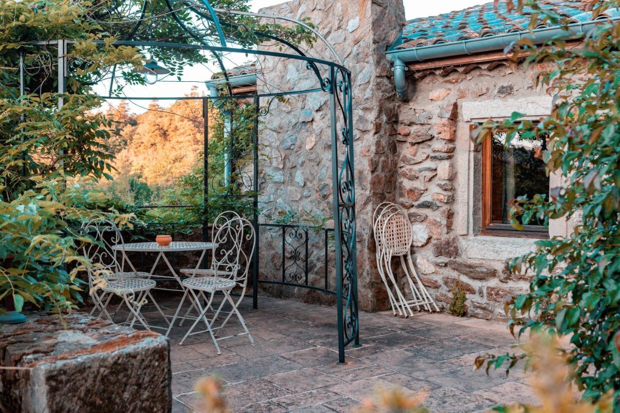 Maison D'Hotes Le Hameau De La Mure Saint-Laurent-du-Pape Exteriér fotografie