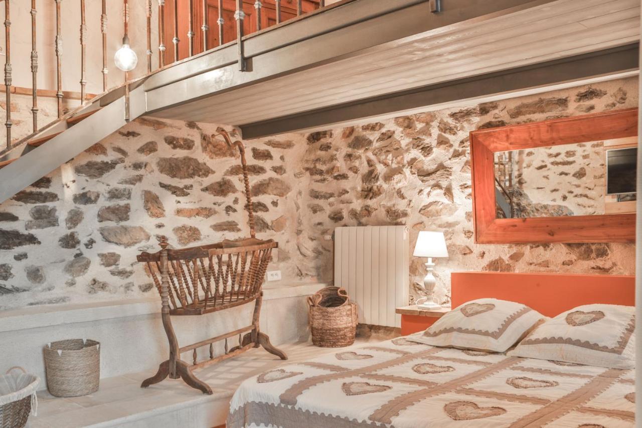 Maison D'Hotes Le Hameau De La Mure Saint-Laurent-du-Pape Exteriér fotografie