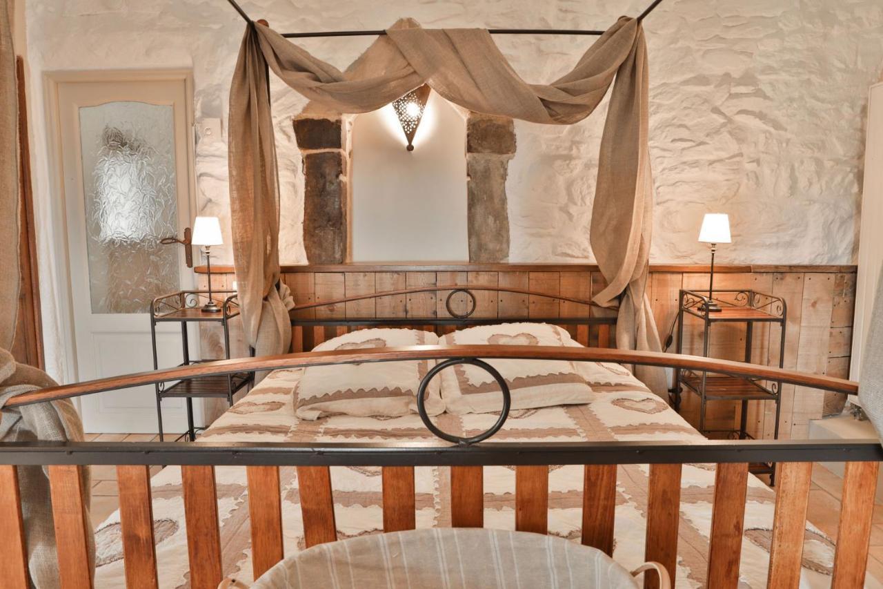 Maison D'Hotes Le Hameau De La Mure Saint-Laurent-du-Pape Exteriér fotografie