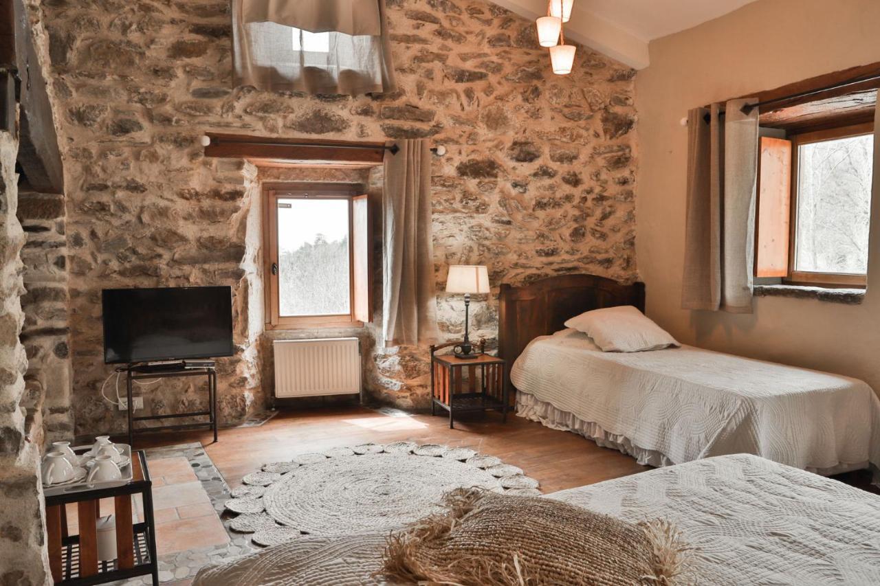 Maison D'Hotes Le Hameau De La Mure Saint-Laurent-du-Pape Exteriér fotografie