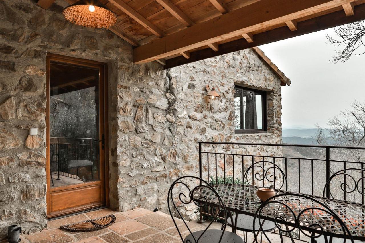 Maison D'Hotes Le Hameau De La Mure Saint-Laurent-du-Pape Exteriér fotografie